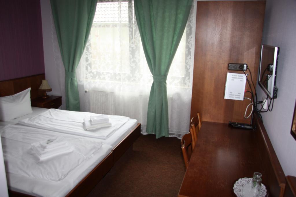 Hotel Zum Goldenen Stern Leibsch Екстериор снимка